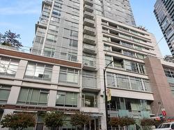 817 CAMBIE STREET  Vancouver, BC V6B 2P4