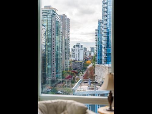 1703 499 Broughton Street, Vancouver, BC 