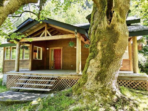 722 West Bay Road, Gambier Island, BC 