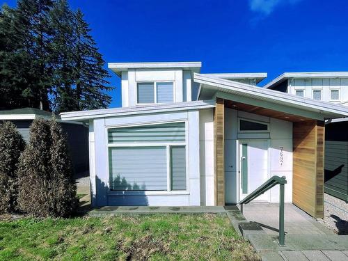 7697 Ulster Street, Burnaby, BC 