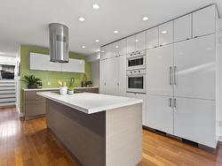 1732 CYPRESS STREET  Vancouver, BC V6J 4W2