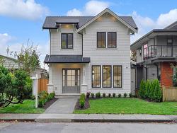 255 W 28TH STREET  North Vancouver, BC V7N 2H9