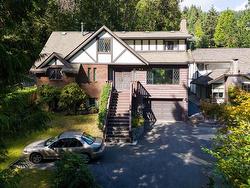 864 WELLINGTON DRIVE  North Vancouver, BC V7K 1K7