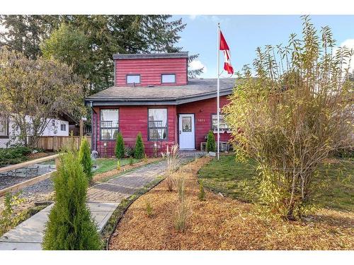 5613 Trail Avenue, Sechelt, BC 