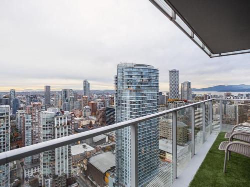 4102 777 Richards Street, Vancouver, BC 