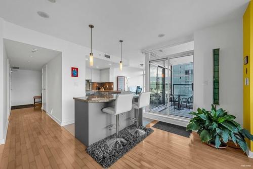 1101 1616 Bayshore Drive, Vancouver, BC 