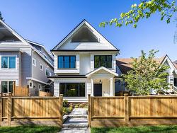 4417 W 16TH AVENUE  Vancouver, BC V6R 3E7