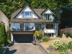 1919 CLIFFWOOD ROAD  North Vancouver, BC V7G 1S1