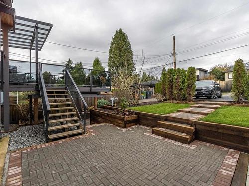 512 W 29Th Street, North Vancouver, BC 