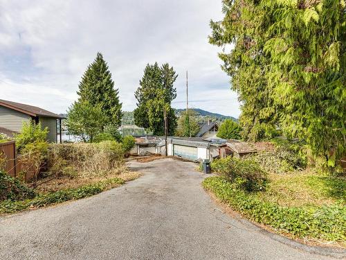 860 Alderside Road, Port Moody, BC 