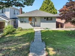 5755 DUMFRIES STREET  Vancouver, BC V5P 3A7