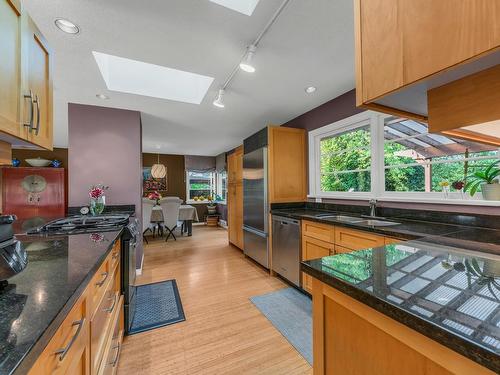 1185 13Th Street, West Vancouver, BC 