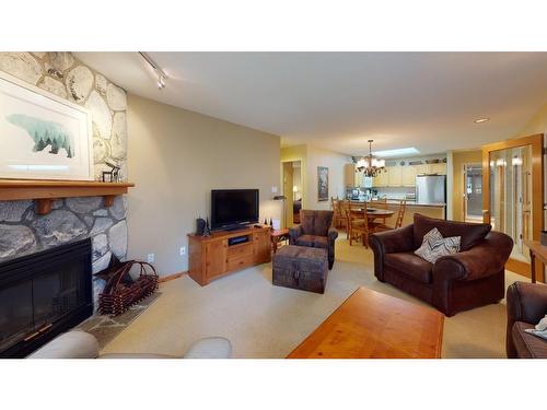 Use D-4636 Blackcomb Way, Whistler, BC 