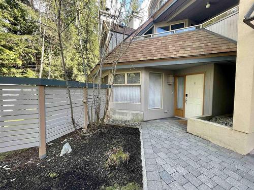 Use D-4636 Blackcomb Way, Whistler, BC 