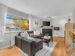 941 E 8TH AVENUE  Vancouver, BC V5T 1T7