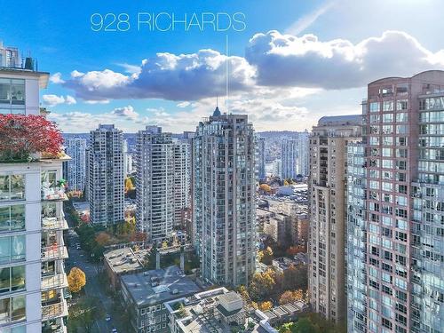 206 928 Richards Street, Vancouver, BC 