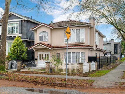 591 E 17Th Avenue, Vancouver, BC 