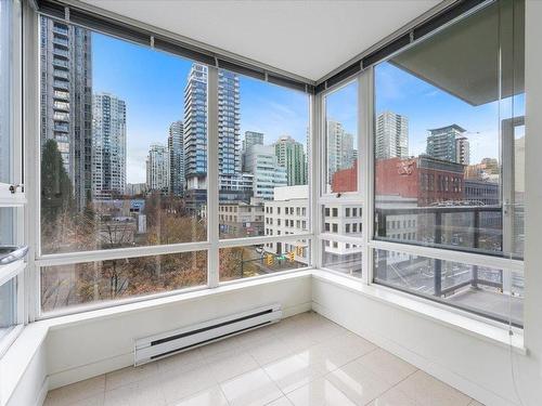 708 928 Beatty Street, Vancouver, BC 