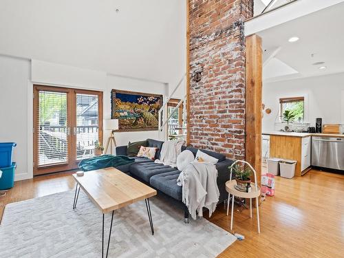 438 W 17Th Avenue, Vancouver, BC 