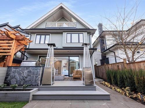 2 3565 Triumph Street, Vancouver, BC 