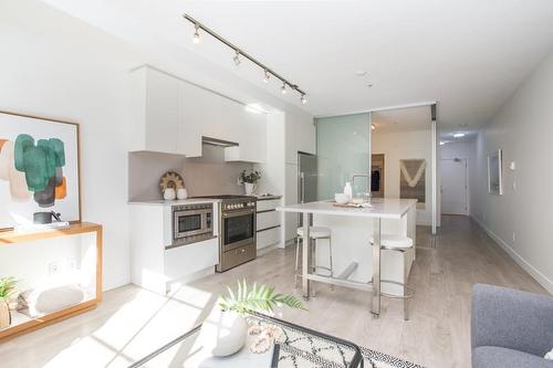 207 2141 E Hastings Street, Vancouver, BC 