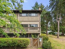 1067 LILLOOET ROAD  North Vancouver, BC V7J 3H7