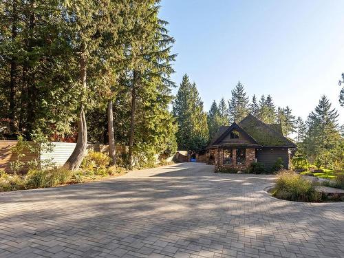 4286 Rockend Place, West Vancouver, BC 