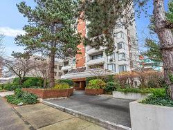 1302 1127 BARCLAY STREET  Vancouver, BC V6E 4C6