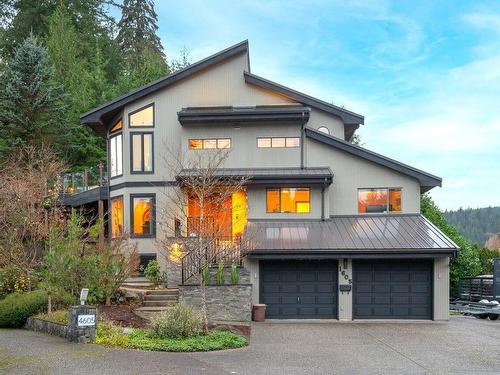 1605 Lockehaven Road, North Vancouver, BC 