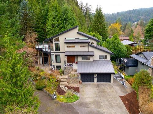 1605 Lockehaven Road, North Vancouver, BC 