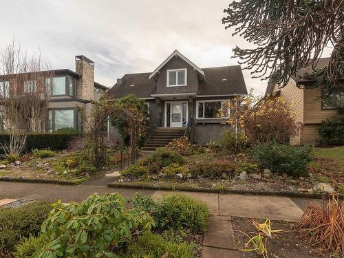 4638 W 11Th Avenue, Vancouver, BC 