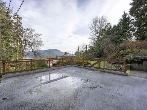 873 Baycrest Drive, North Vancouver, BC 