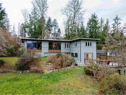 873 BAYCREST DRIVE  North Vancouver, BC V7G 1N7