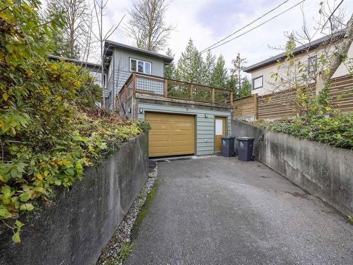 873 Baycrest Drive, North Vancouver, BC 