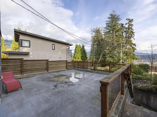 873 Baycrest Drive, North Vancouver, BC 