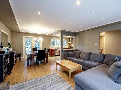 904 Huntingdon Crescent, North Vancouver, BC 