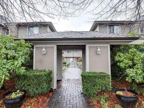 17 2133 St. Georges Avenue, North Vancouver, BC 