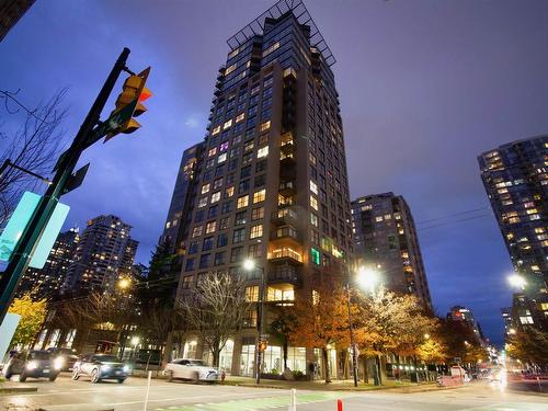 903 989 Beatty Street, Vancouver, BC 