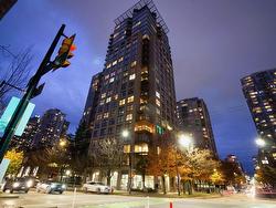 903 989 BEATTY STREET  Vancouver, BC V6Z 3C2