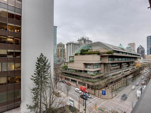 613 1010 Howe Street, Vancouver, BC 