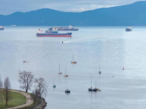 2201 907 Beach Avenue, Vancouver, BC 