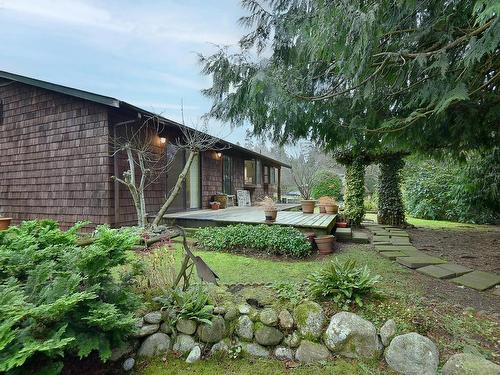 1679 Field Road, Sechelt, BC 