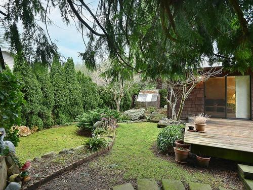 1679 Field Road, Sechelt, BC 