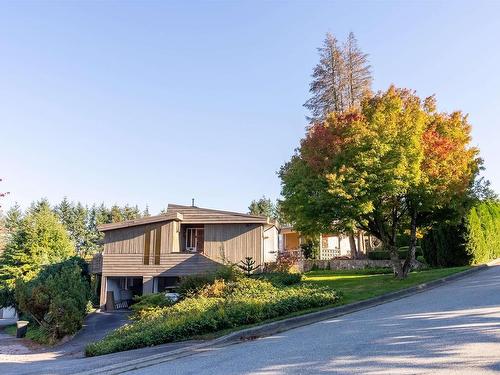 5578 Oakglen Drive, Burnaby, BC 