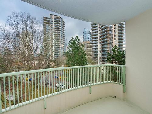 606 6188 Patterson Avenue, Burnaby, BC 