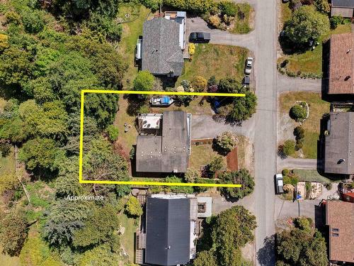 5218 Radcliffe Road, Sechelt, BC 