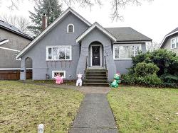 474 W 21ST AVENUE  Vancouver, BC V5Y 2E7