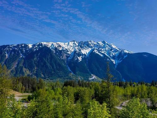 7634 Seven O'Clock Drive, Pemberton, BC 