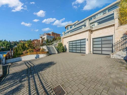 2382 Westhill Drive, West Vancouver, BC 