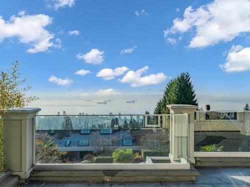 2382 Westhill Drive, West Vancouver, BC 